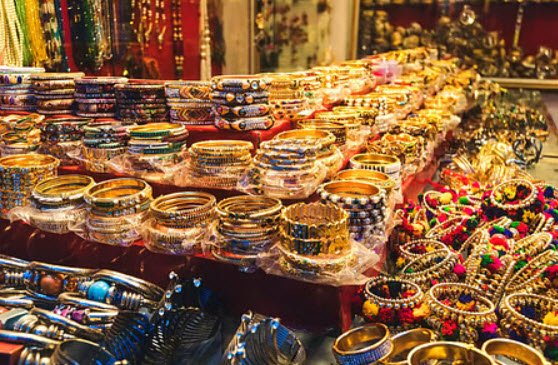 Chudi Bazar, Ajmer, Rajasthan - Vushii.com Chudi Bazar, Ajmer, Rajasthan - Vushii.com